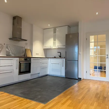 And Big For Up To 10 People In A Very Good Location Of Munich! Good For Oktoberfest!