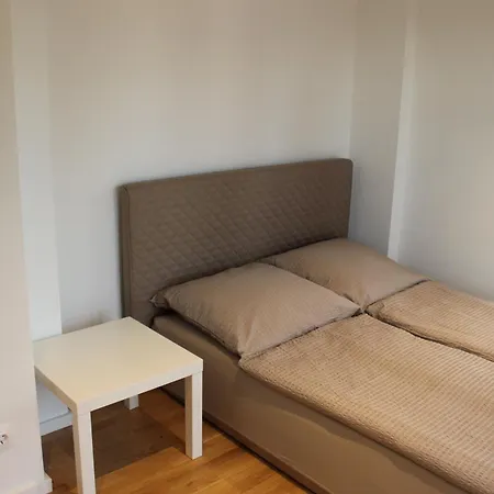 And Big For Up To 10 People In A Very Good Location Of Munich! Good For Oktoberfest! *